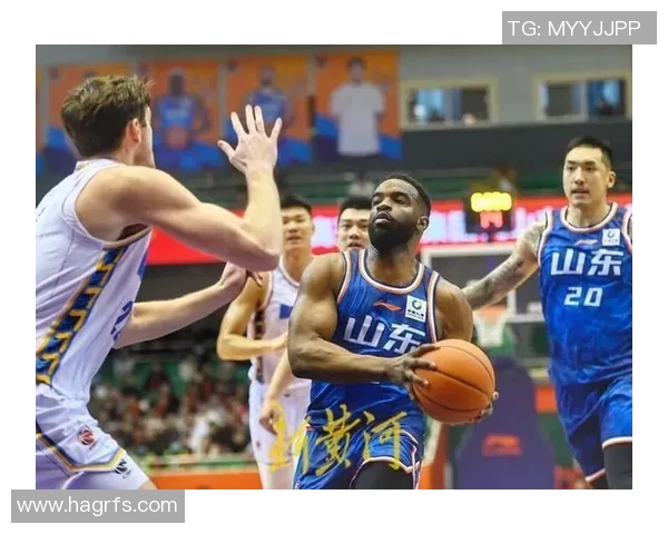 CBA北京首钢对阵山东直播精彩赛事全程回顾与分析